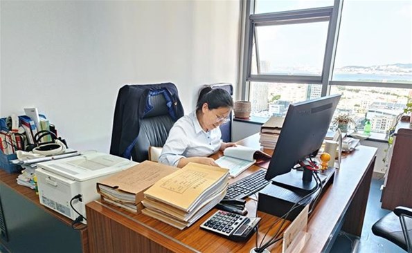 【发现榜样 “五星党员”①】赵海荣：高悬审计“利剑”，，，，，，护航高质量发展